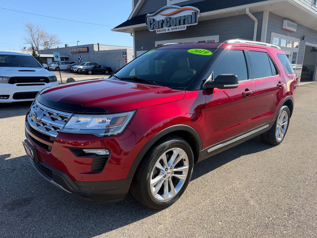 2019 FORD Explorer