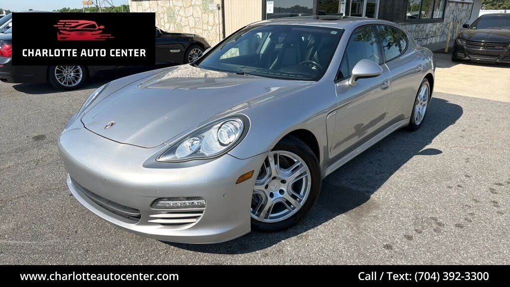 2012 PORSCHE Panamera