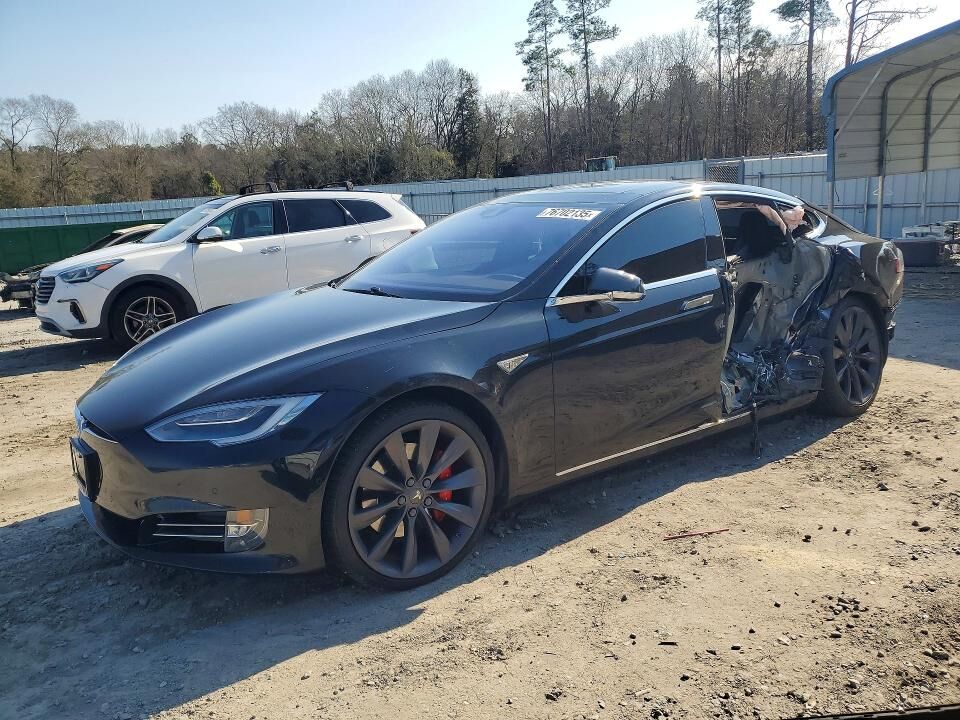 2016 TESLA Model S