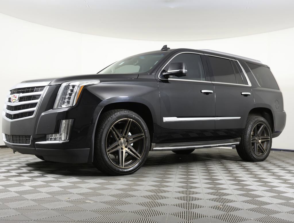 2017 CADILLAC Escalade