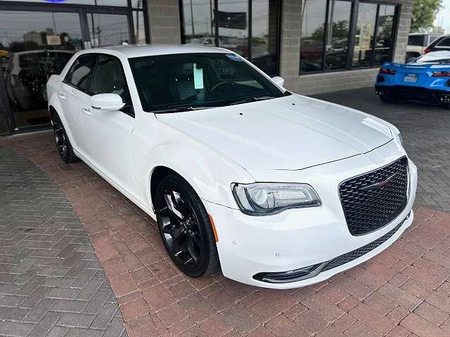 2021 CHRYSLER 300