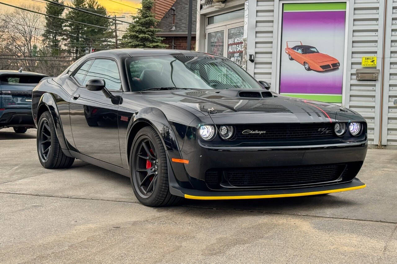 2023 DODGE Challenger