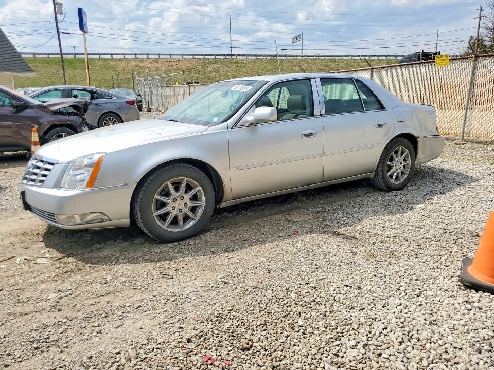 2010 CADILLAC DTS
