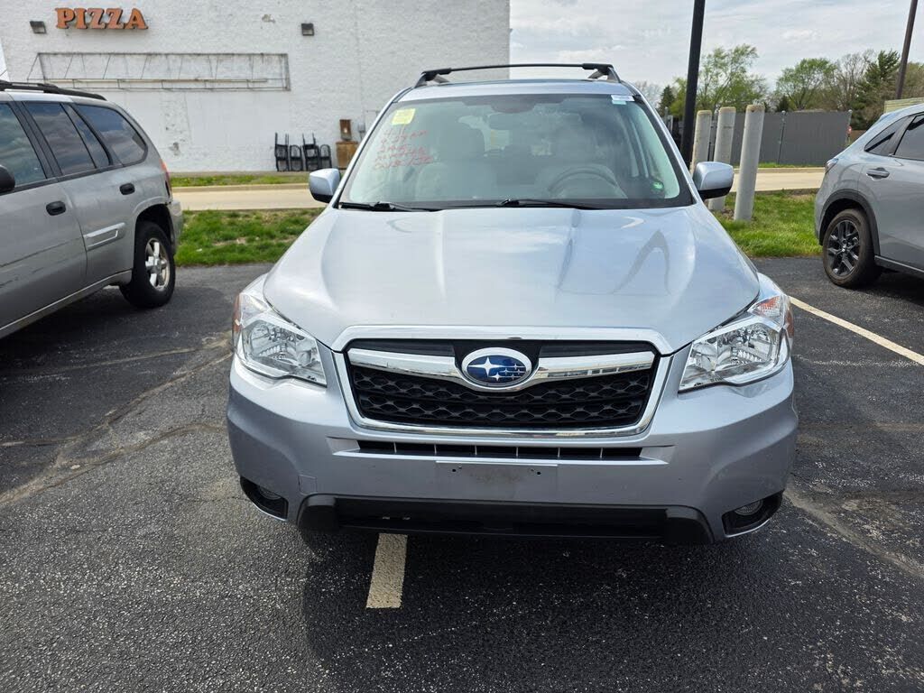 2016 SUBARU Forester