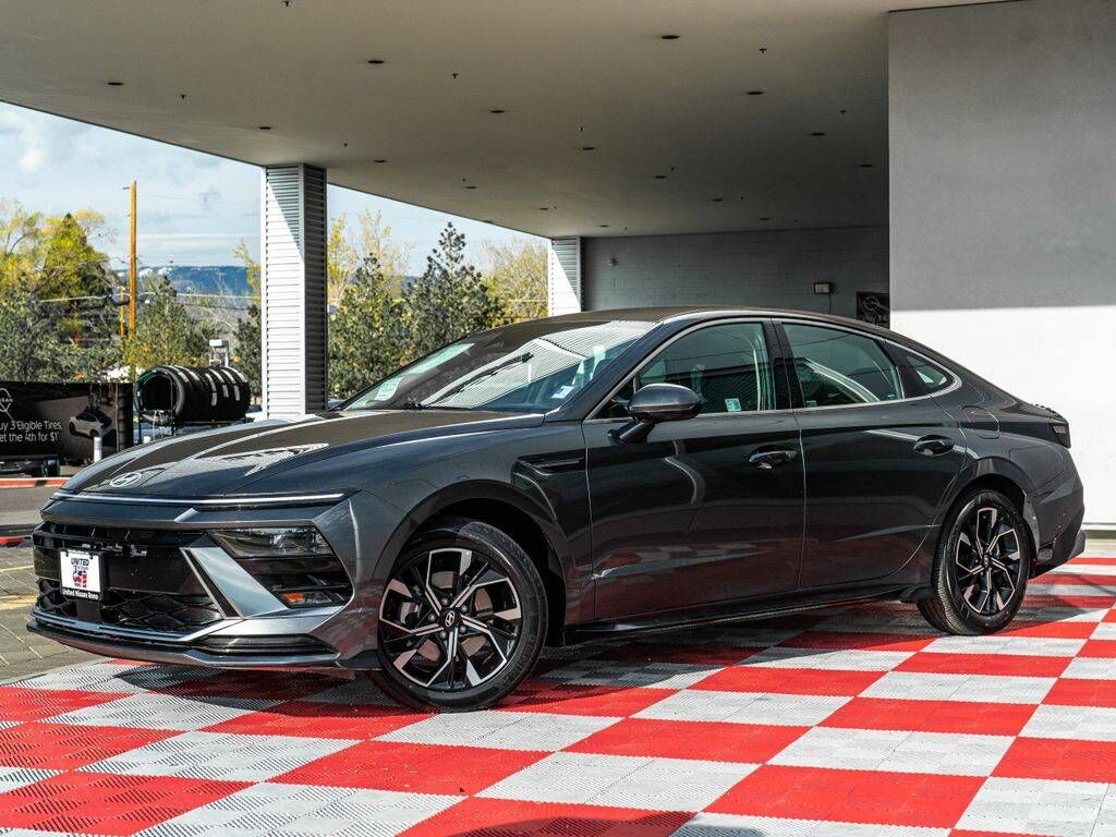 2025 HYUNDAI Sonata