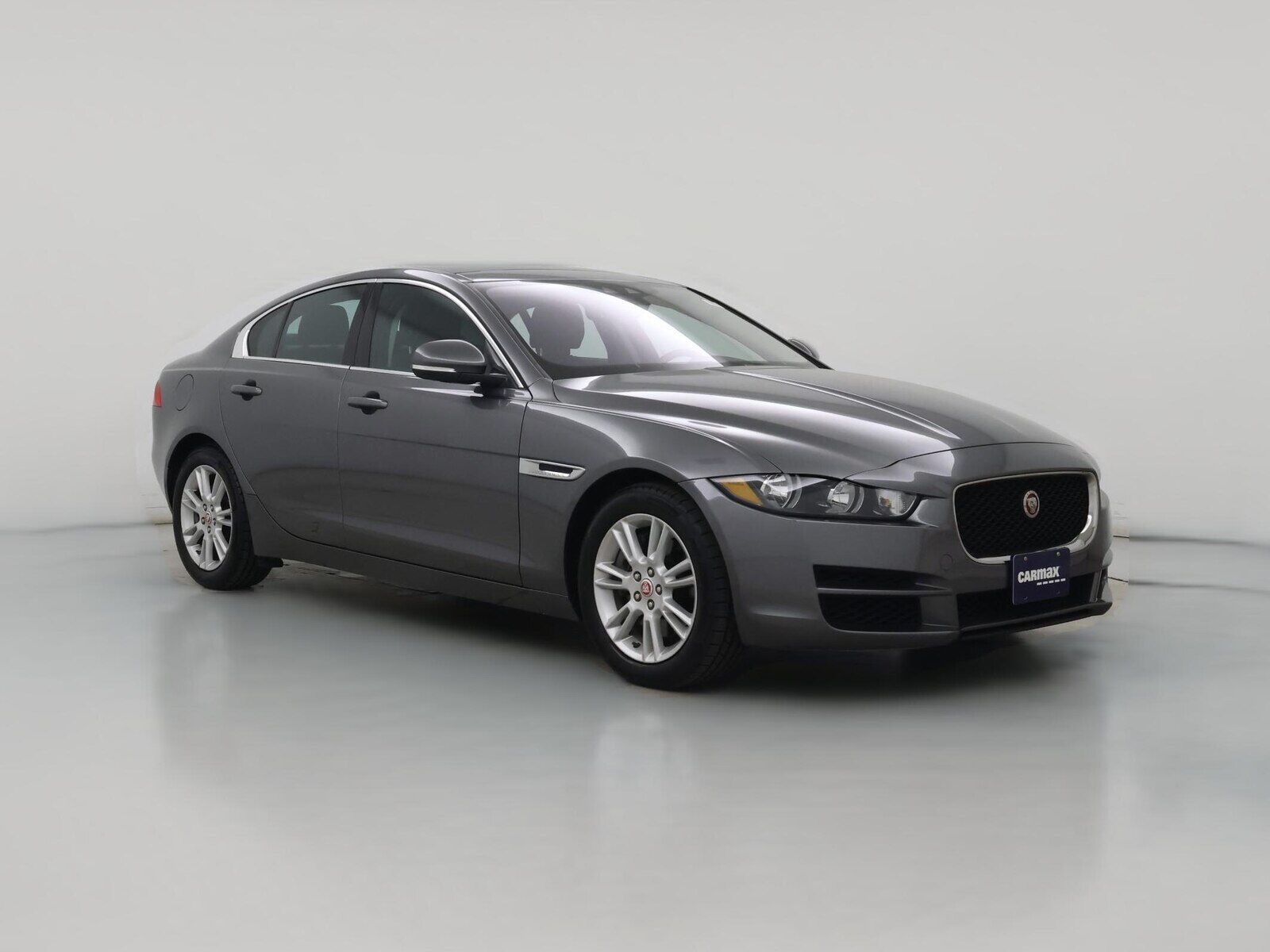 2019 JAGUAR XE