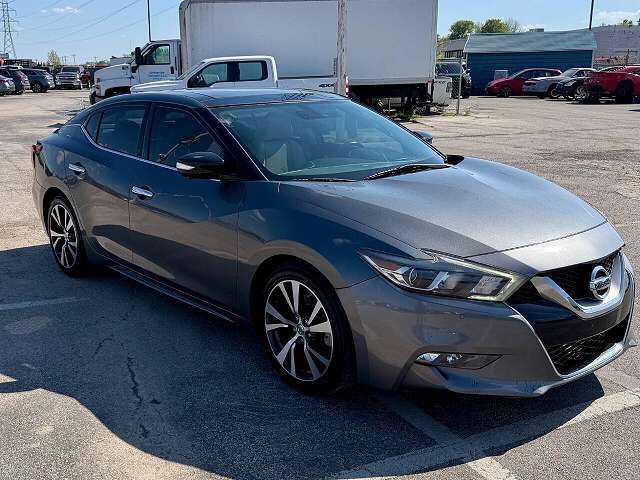 2017 NISSAN Maxima