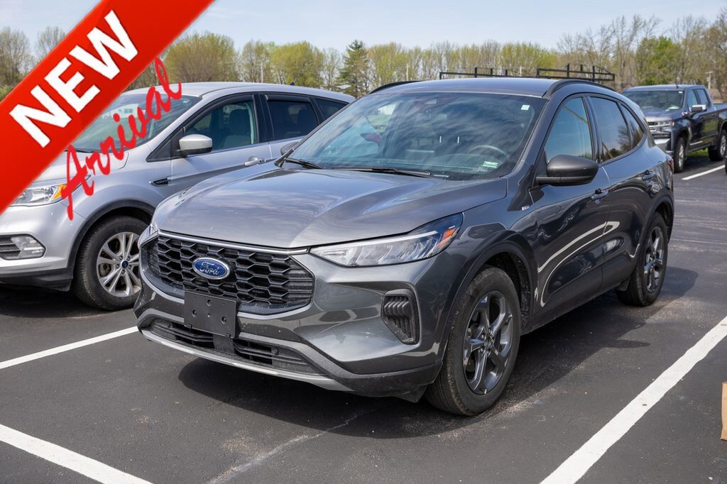 2025 FORD Escape