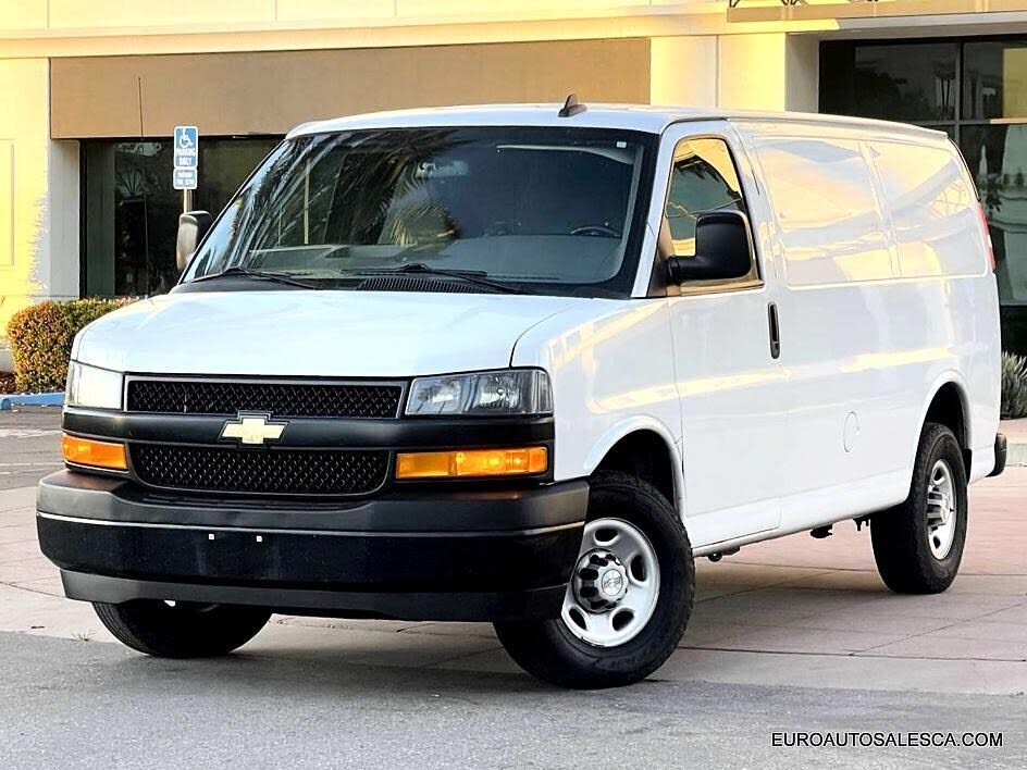 2021 CHEVROLET Express
