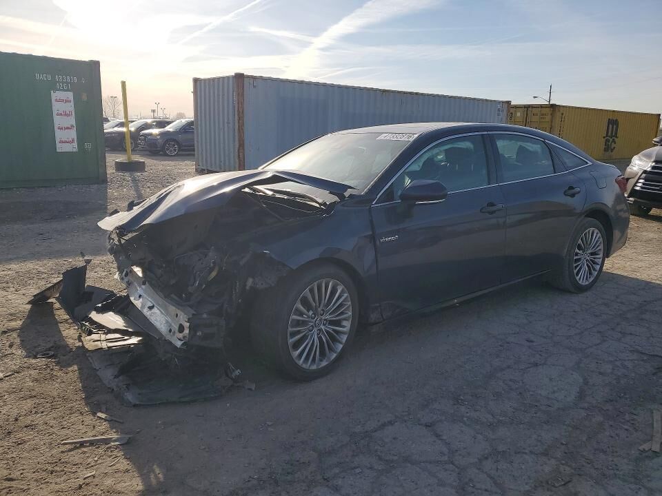 2019 TOYOTA Avalon