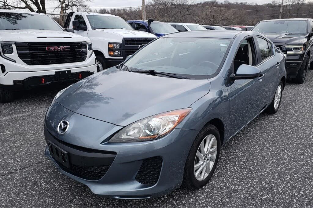 2013 MAZDA Mazda3