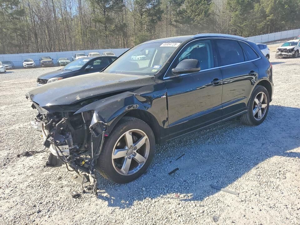 2011 AUDI Q5