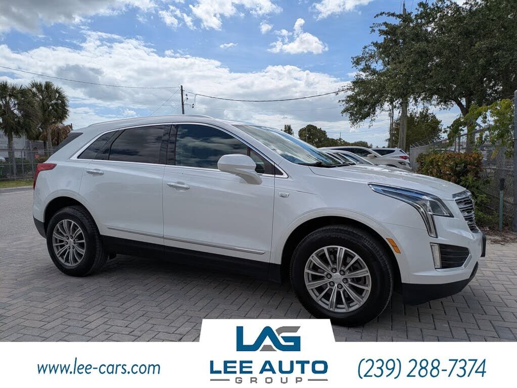 2017 CADILLAC XT5