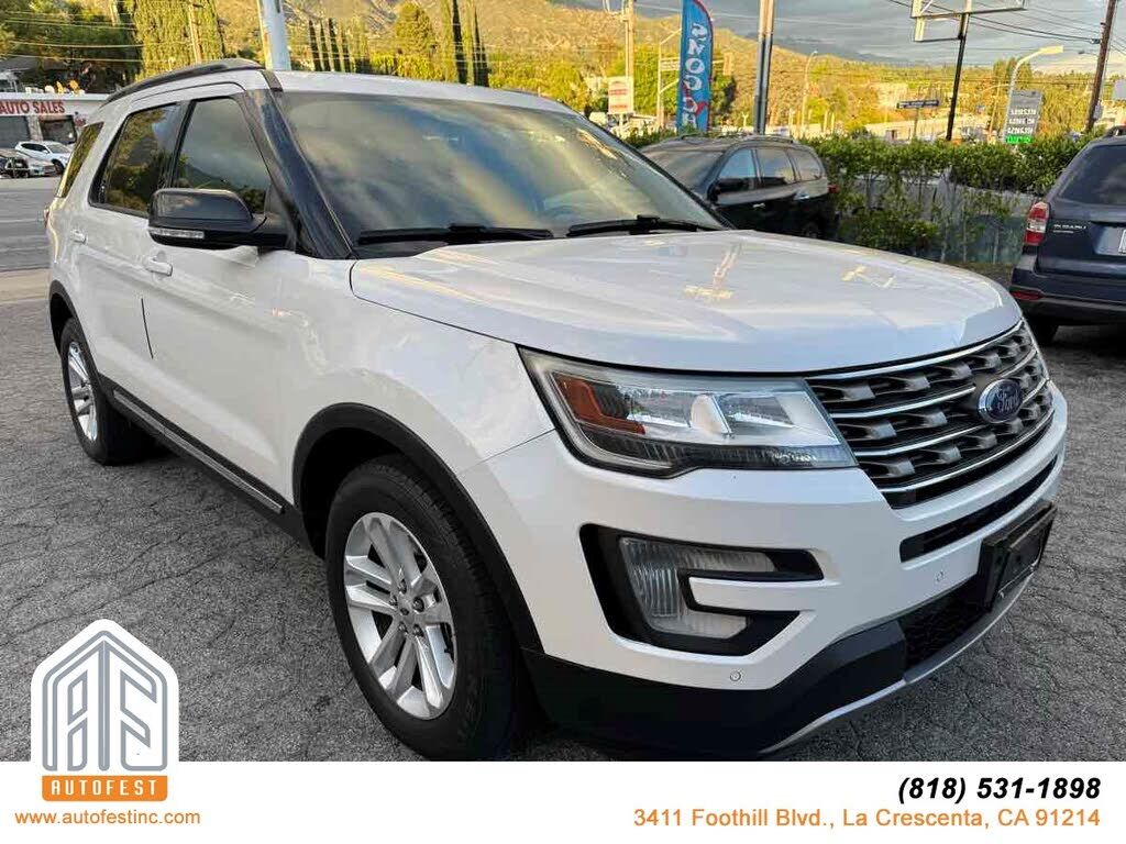 2017 FORD Explorer