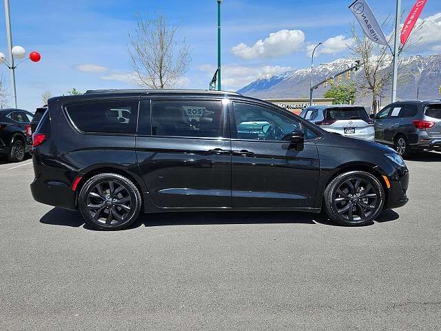 2019 CHRYSLER Pacifica