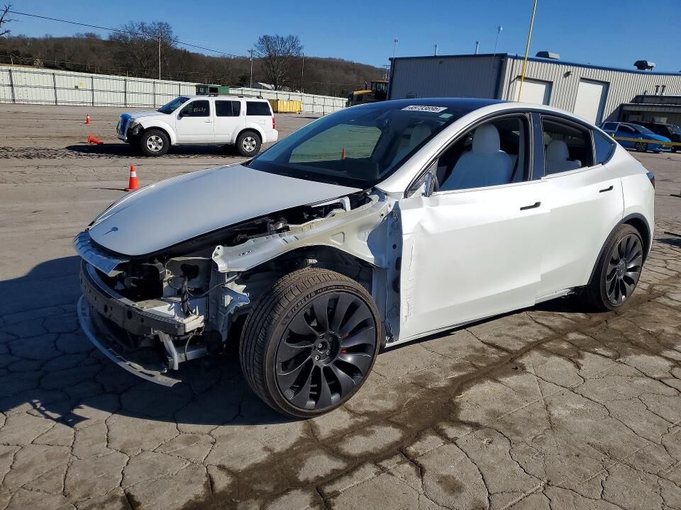 2022 TESLA Model Y