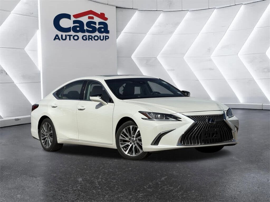 2020 LEXUS ES