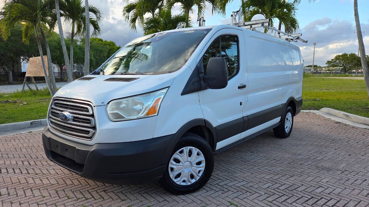 2017 FORD Transit