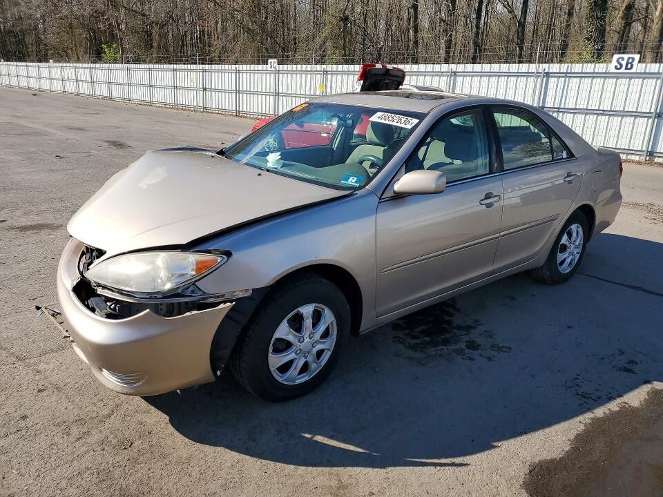 2005 TOYOTA Camry