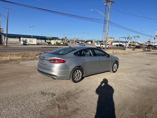 2017 FORD Fusion