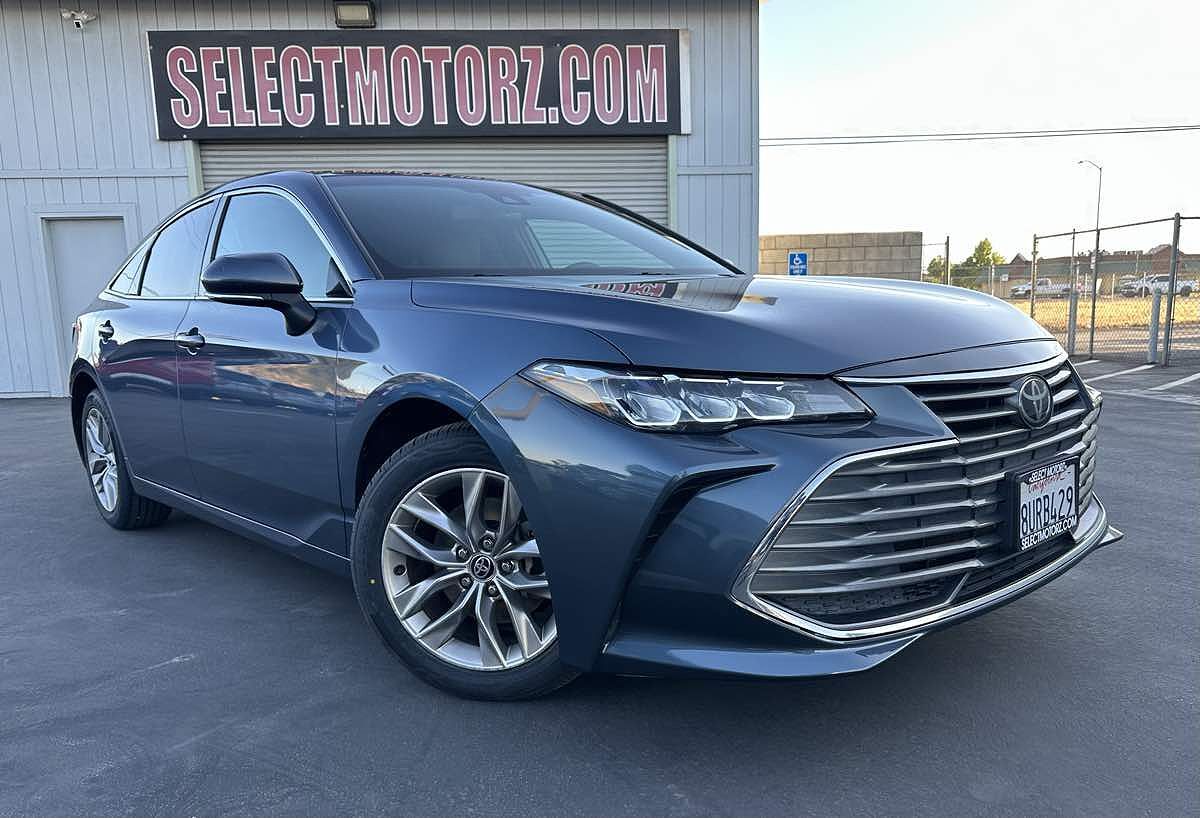 2021 TOYOTA Avalon