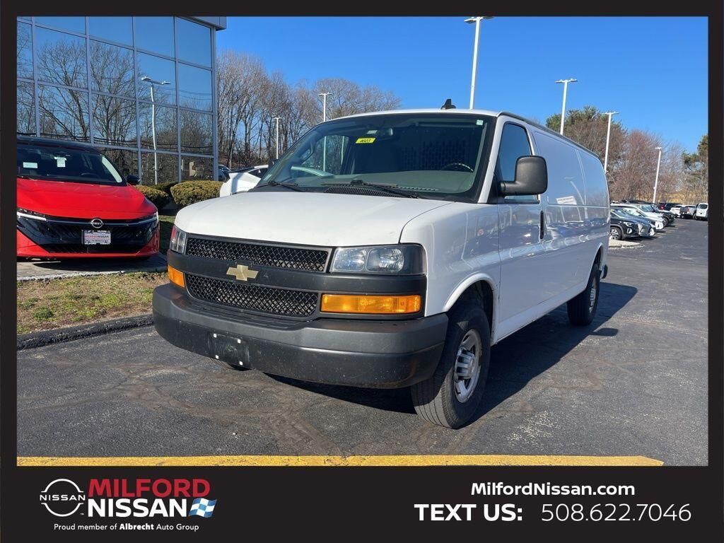 2022 CHEVROLET Express