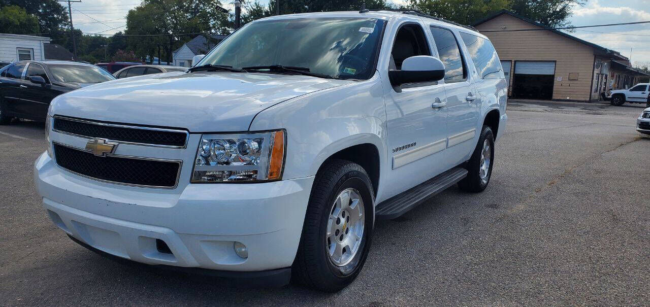 2011 CHEVROLET Suburban