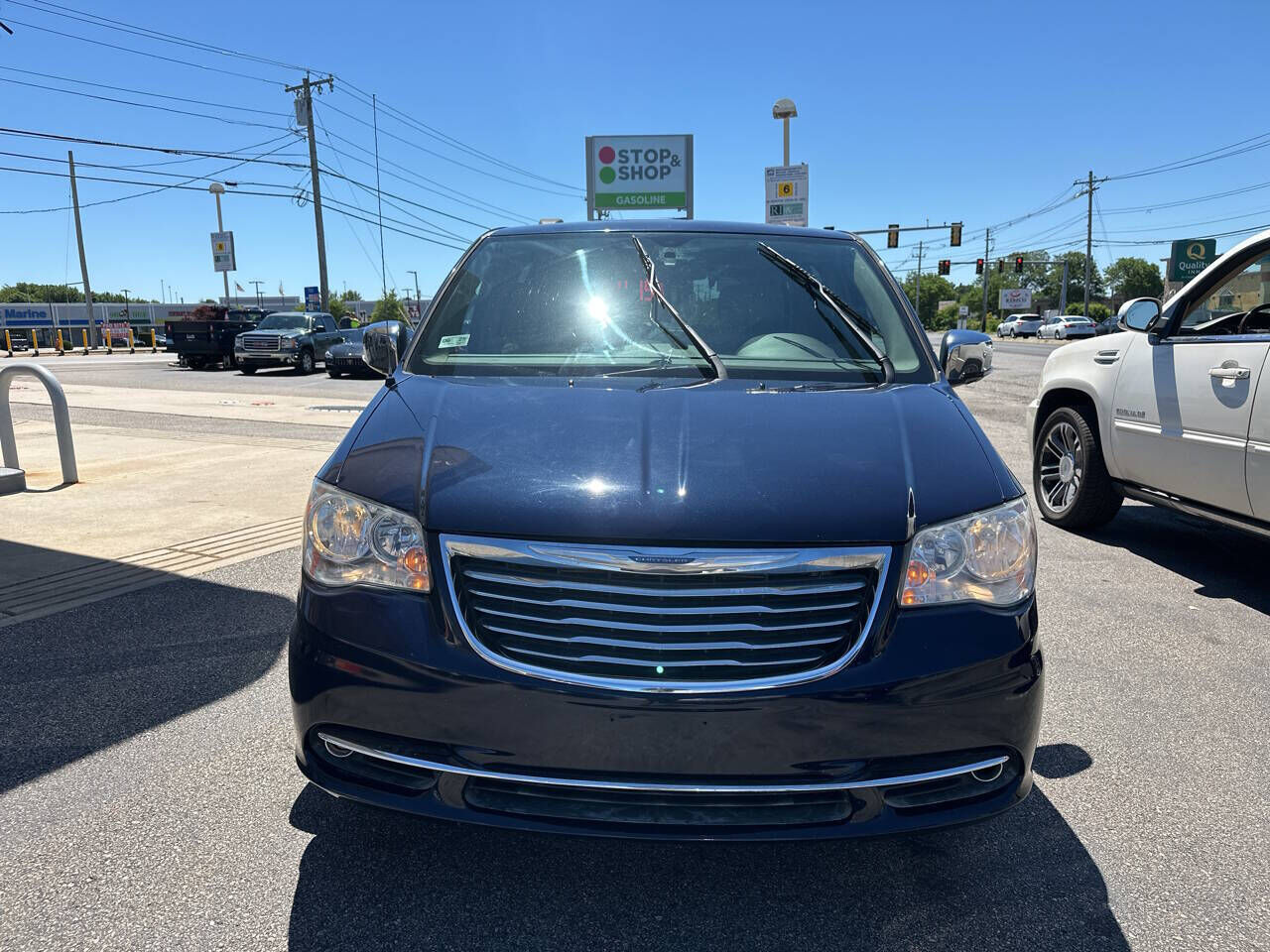 2014 CHRYSLER Town and Country