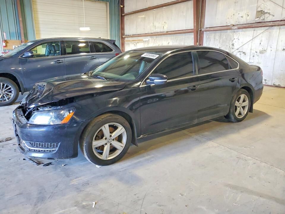 2012 VOLKSWAGEN Passat
