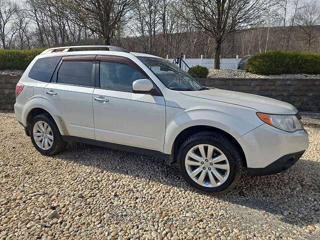 2011 SUBARU Forester