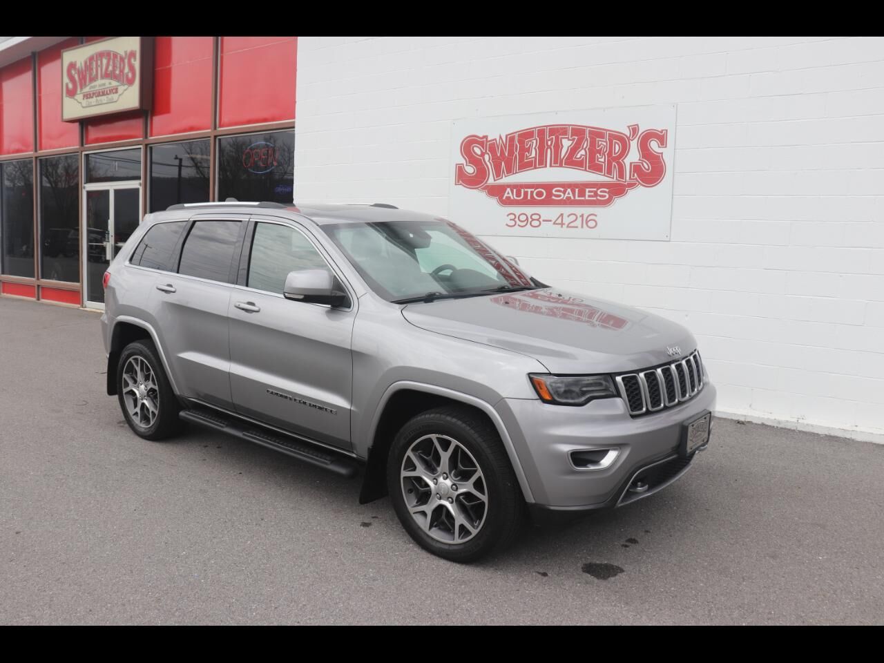 2018 JEEP Grand Cherokee