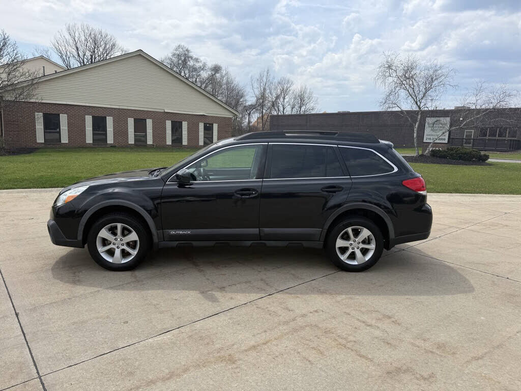 2014 SUBARU Outback