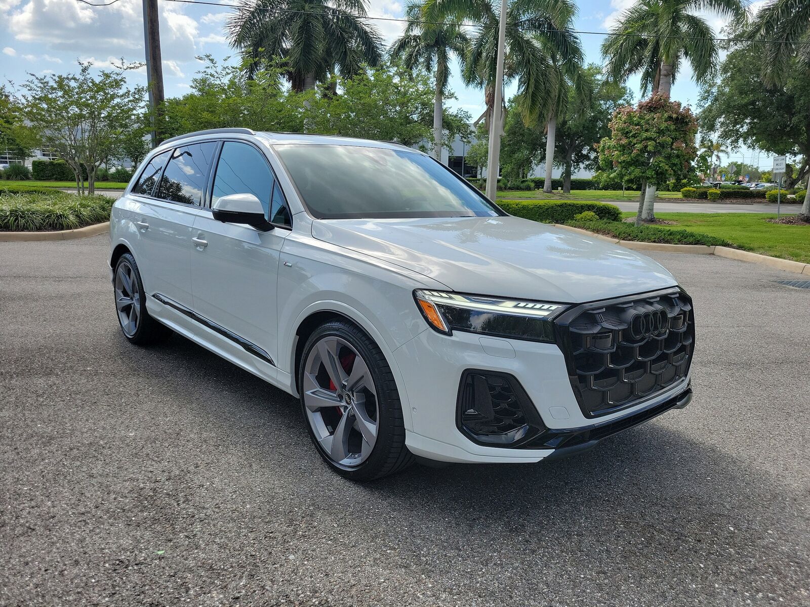 2026 AUDI Q7
