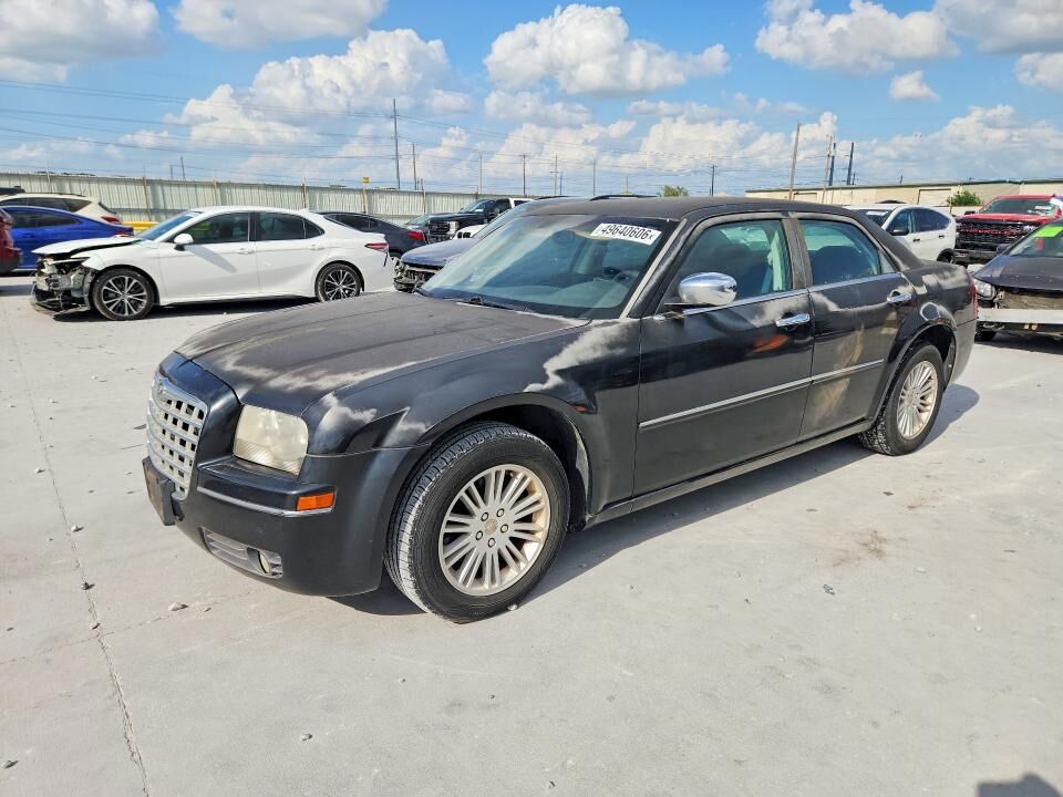 2010 CHRYSLER 300