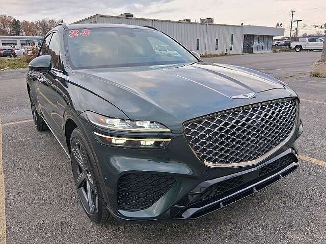 2023 GENESIS GV70