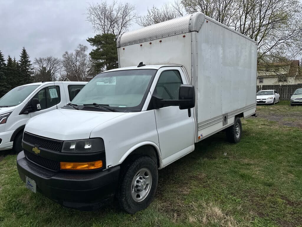 2022 CHEVROLET Express