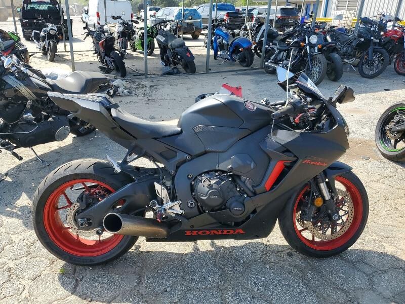 2021 HONDA CB