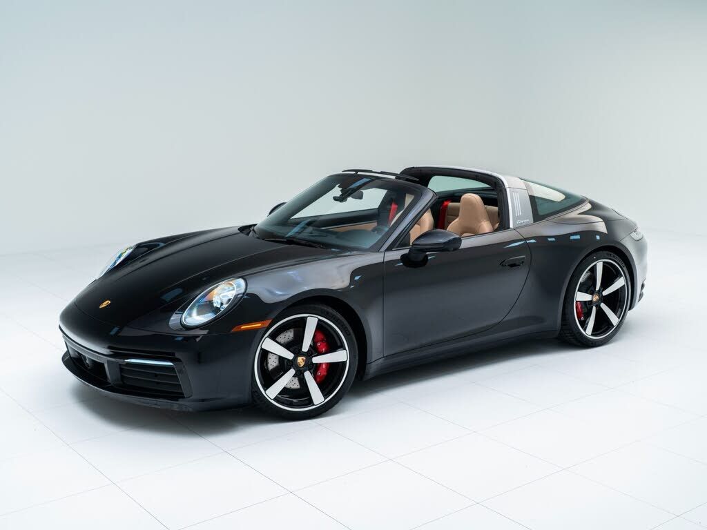2024 PORSCHE 911