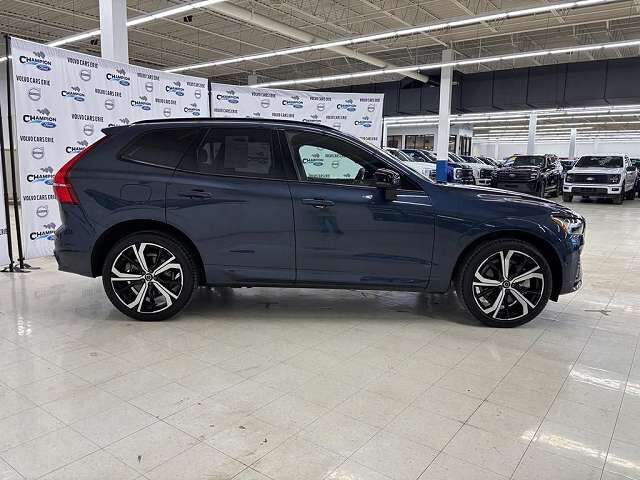 2025 VOLVO XC60