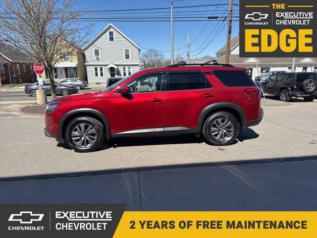 2022 NISSAN Pathfinder