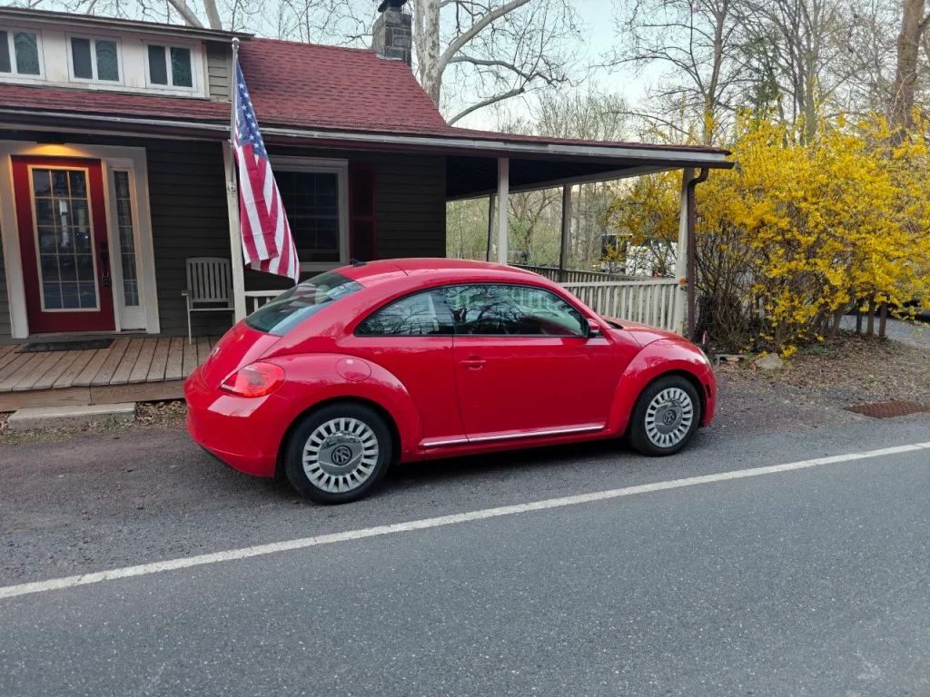 2015 VOLKSWAGEN Beetle