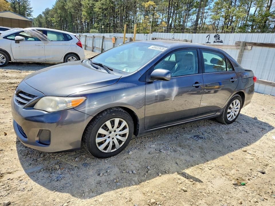 2013 TOYOTA Corolla