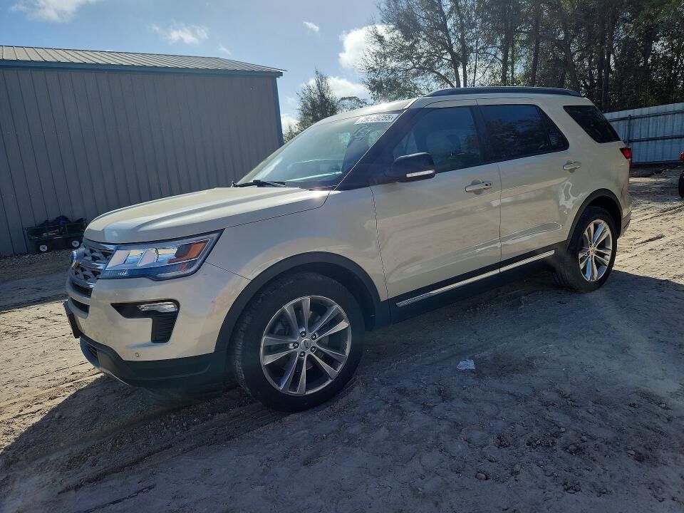 2018 FORD Explorer