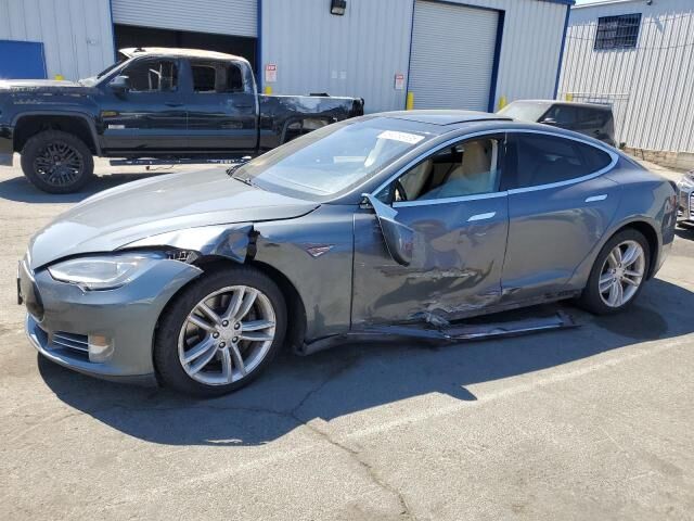 2012 TESLA Model S