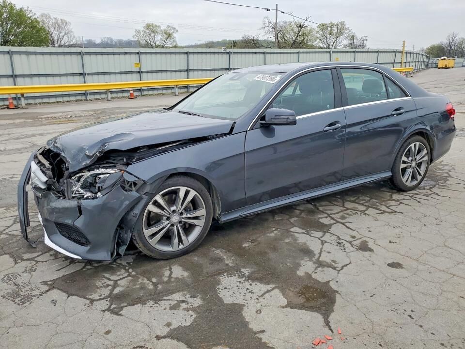 2016 MERCEDES-BENZ E-Class