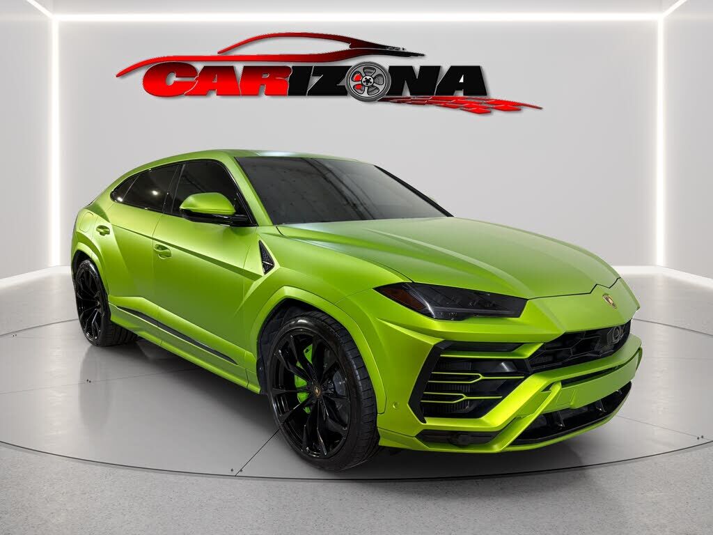 2020 LAMBORGHINI URUS