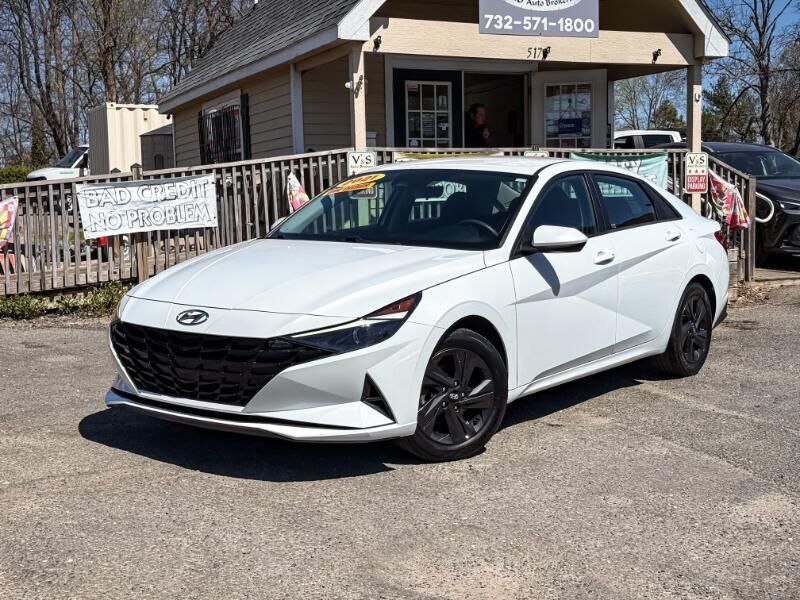 2021 HYUNDAI Elantra