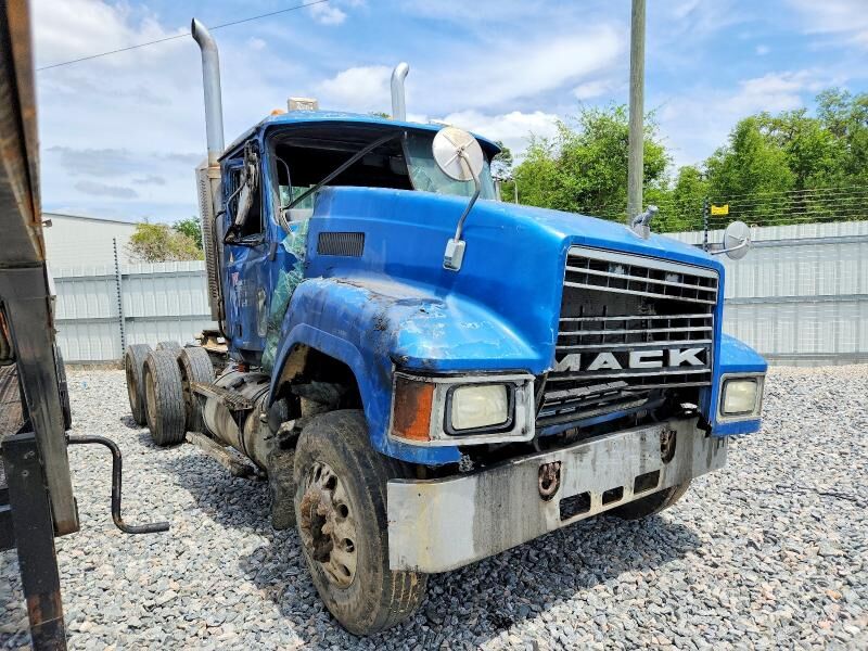 2000 MACK CH