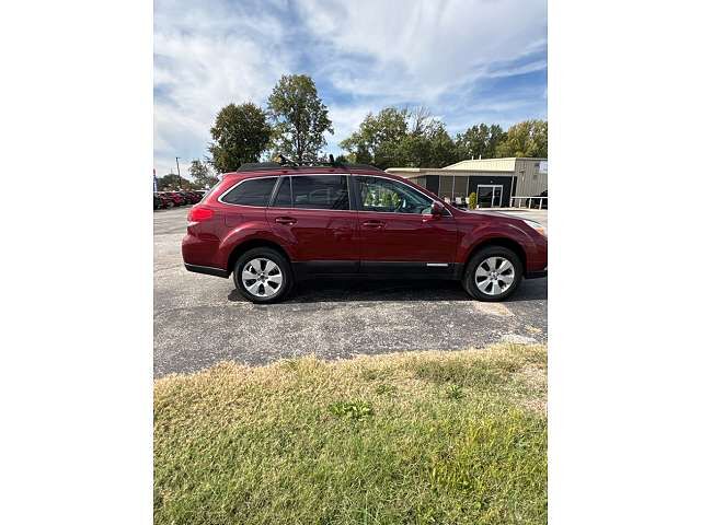 2012 SUBARU Outback