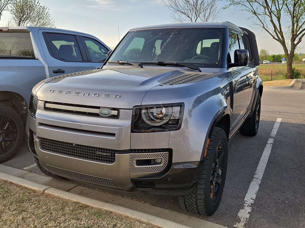 2022 LAND ROVER Defender